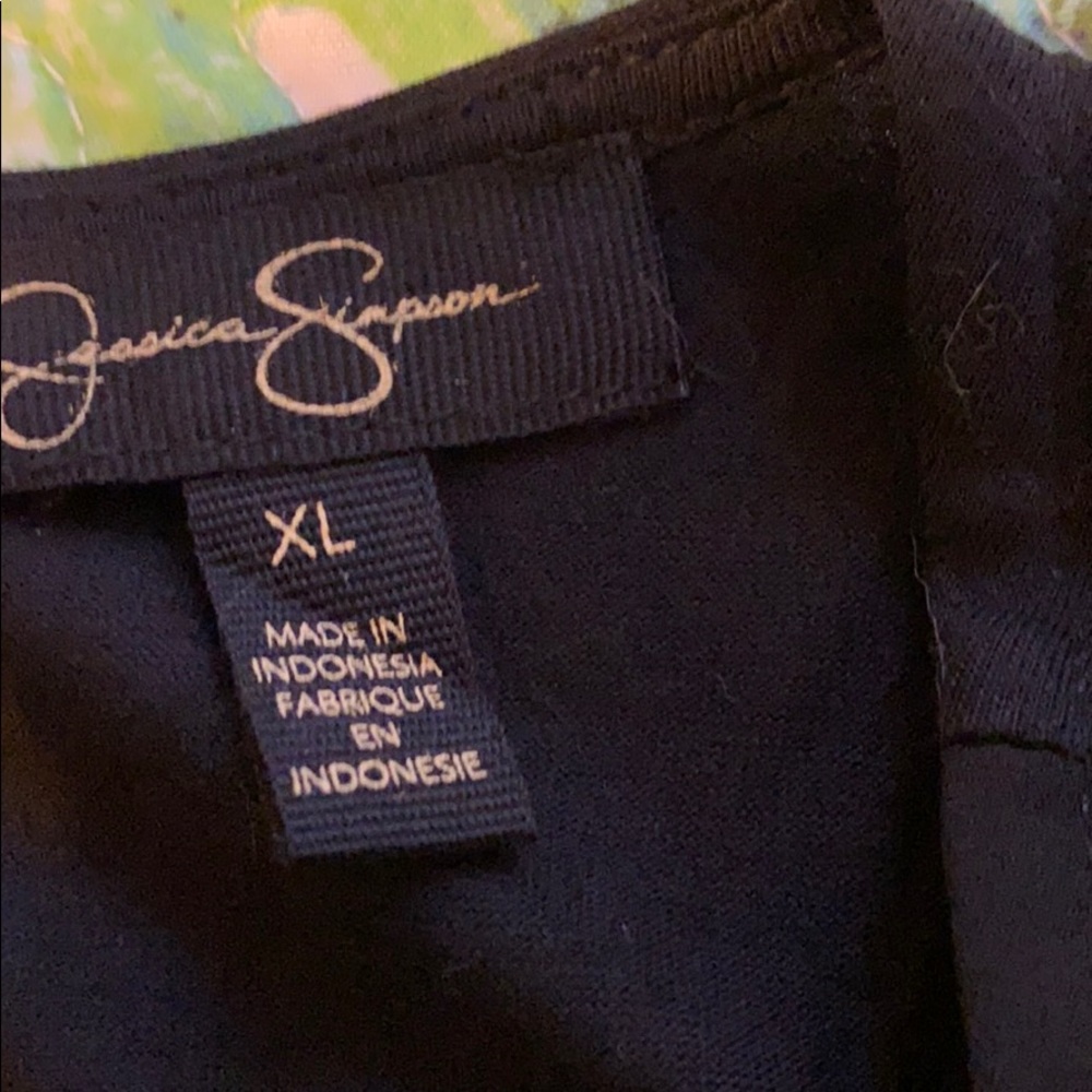 Top - Picture 2 of 3